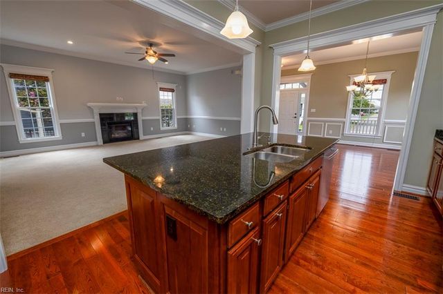 517 Robert Frost RD, Chesapeake, VA 23323