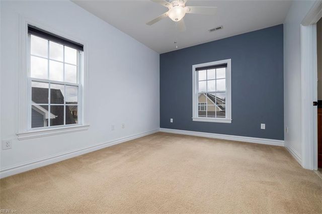 517 Robert Frost RD, Chesapeake, VA 23323