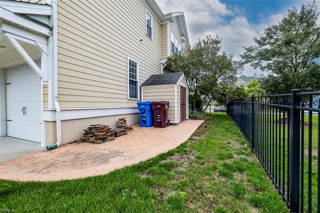 517 Robert Frost RD, Chesapeake, VA 23323