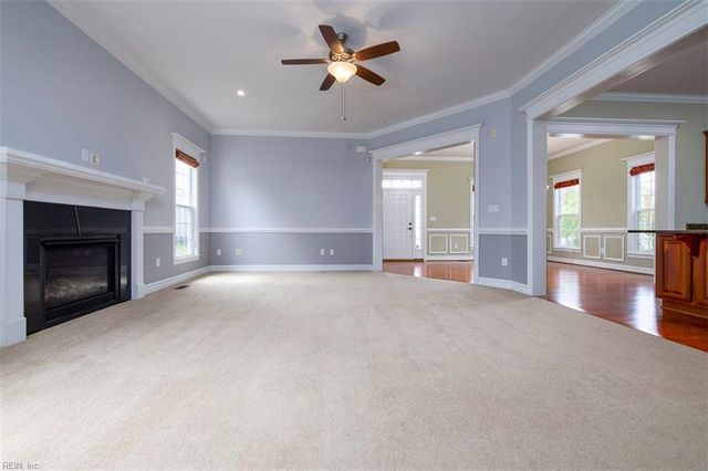 517 Robert Frost RD, Chesapeake, VA 23323