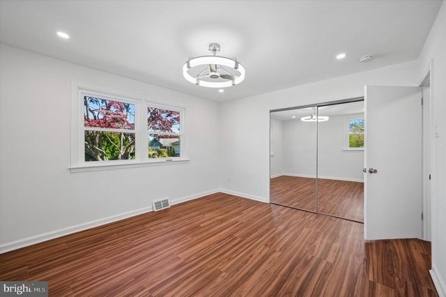 1 VALLEYVIEW CIR, Norristown, PA 19401