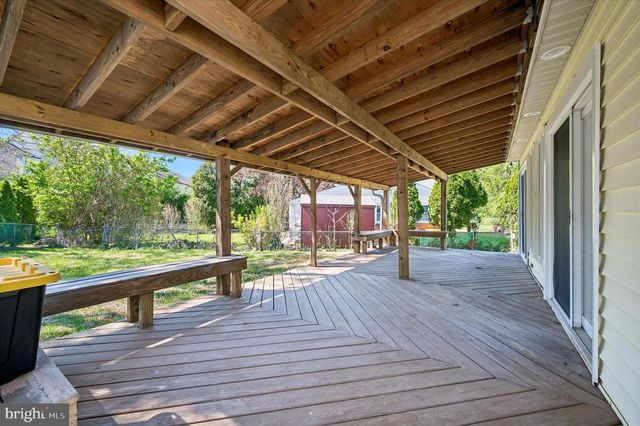 1 VALLEYVIEW CIR, Norristown, PA 19401