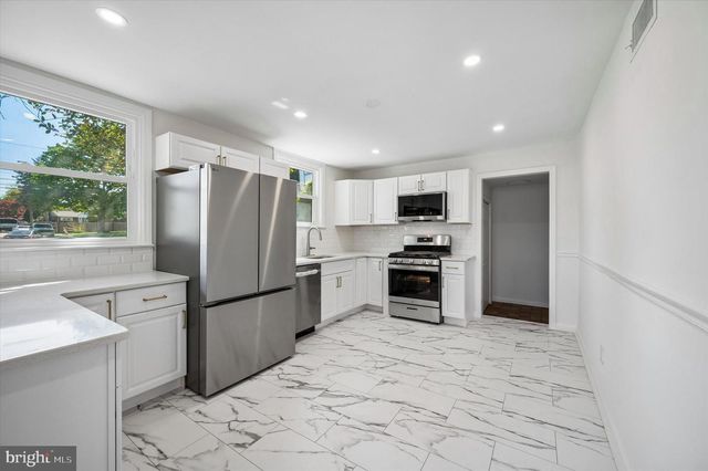 1 VALLEYVIEW CIR, Norristown, PA 19401