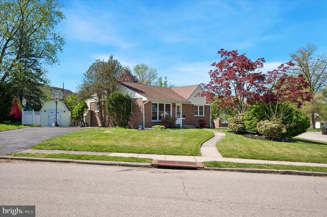 1 VALLEYVIEW CIR, Norristown, PA 19401