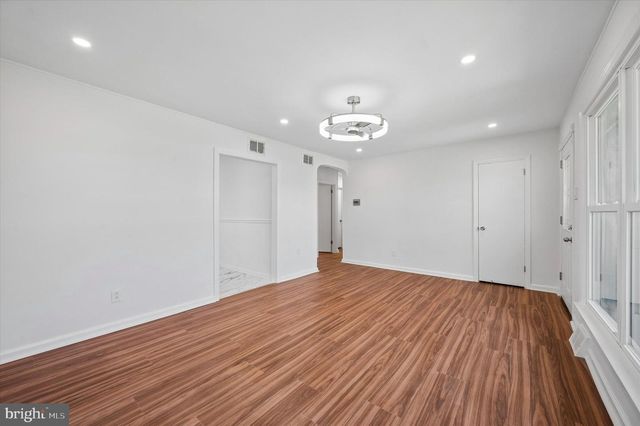 1 VALLEYVIEW CIR, Norristown, PA 19401