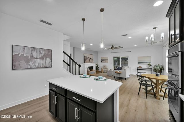 15833 CANOE CREEK Drive, Jacksonville, FL 32218