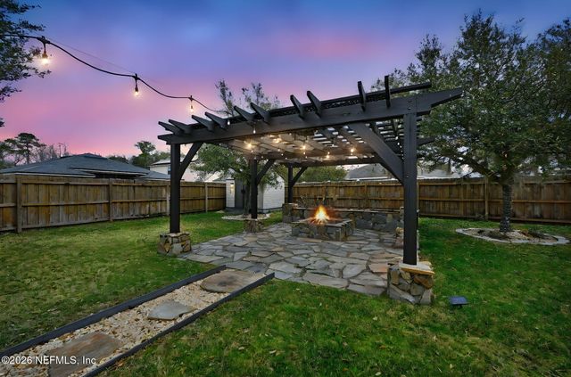 15833 CANOE CREEK Drive, Jacksonville, FL 32218