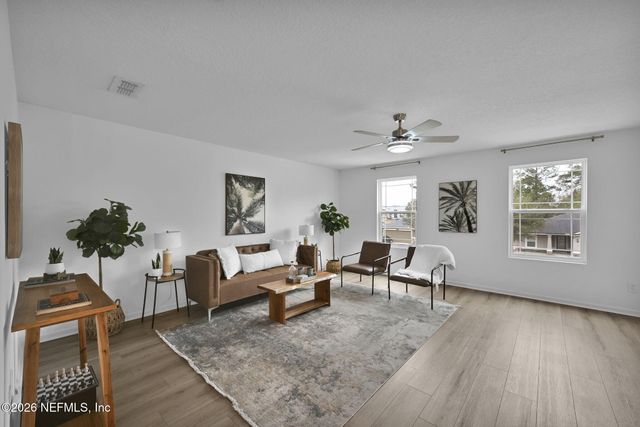 15833 CANOE CREEK Drive, Jacksonville, FL 32218