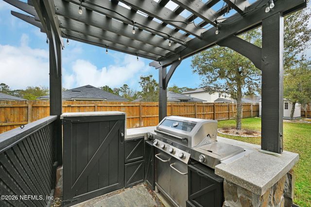 15833 CANOE CREEK Drive, Jacksonville, FL 32218