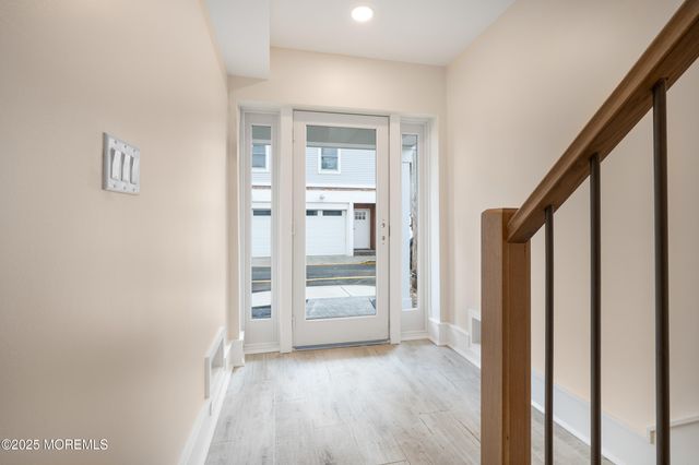 9 South Street, Sea Bright, NJ 07760