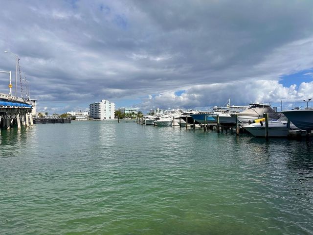 7601 E Treasure Drive, North Bay Village, FL 33141