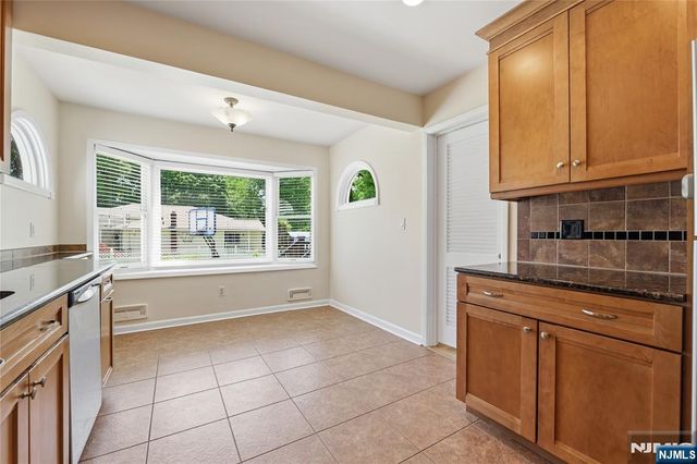 164 Gordon Court, Oradell, NJ 07649