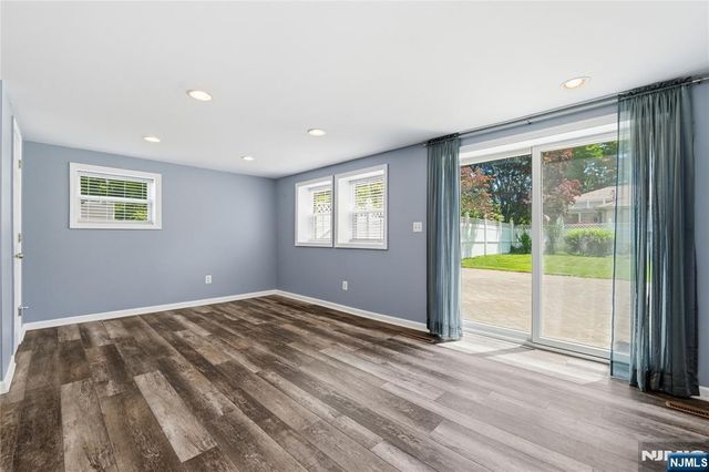 164 Gordon Court, Oradell, NJ 07649