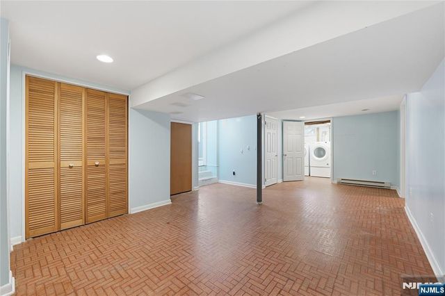 164 Gordon Court, Oradell, NJ 07649