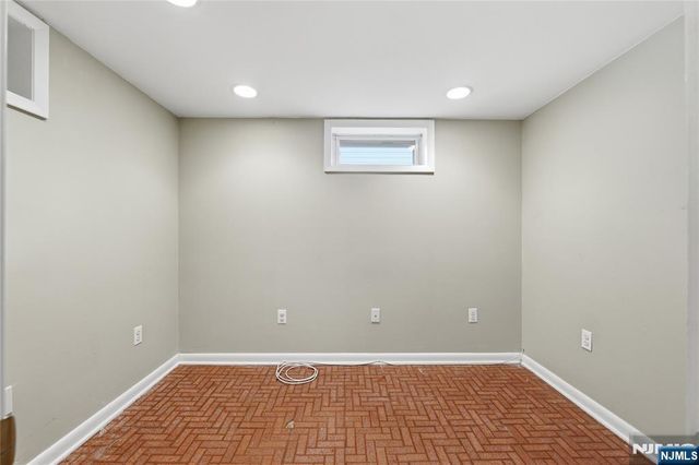 164 Gordon Court, Oradell, NJ 07649