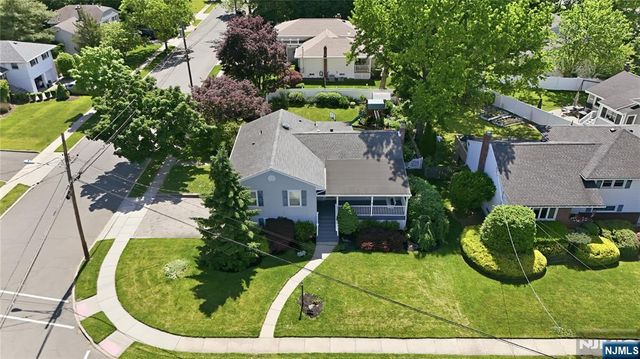 164 Gordon Court, Oradell, NJ 07649