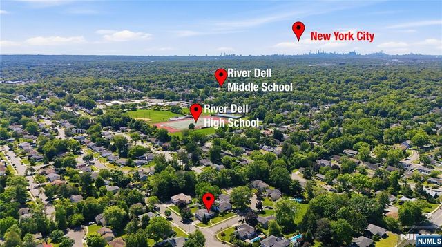 164 Gordon Court, Oradell, NJ 07649