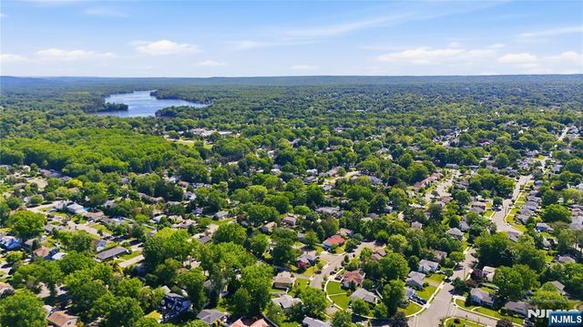 164 Gordon Court, Oradell, NJ 07649