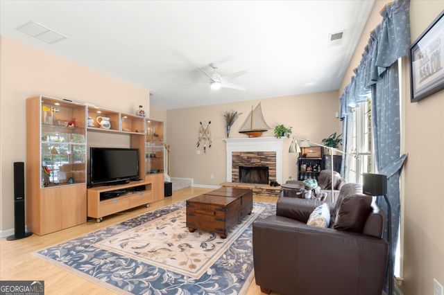 2041 Double Creek Drive, Powder Springs, GA 30127