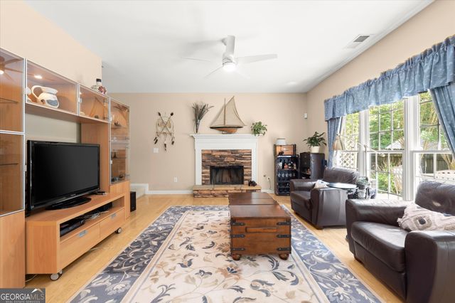 2041 Double Creek Drive, Powder Springs, GA 30127