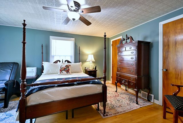 2407 Forest View Avenue, River Grove, IL 60171