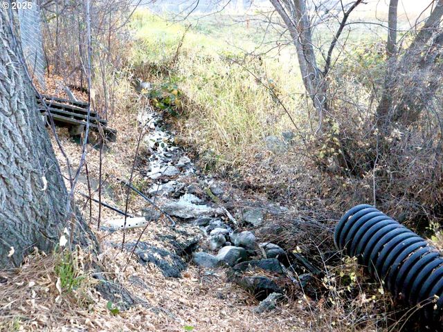 59720 HIGHWAY 26, John Day, OR 97845