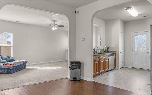 4110 1st ST, Chesapeake, VA 23324