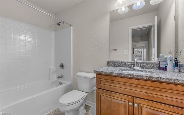 4110 1st ST, Chesapeake, VA 23324