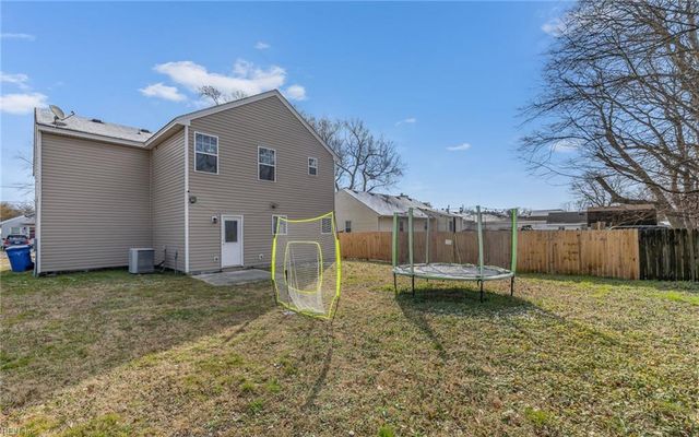 4110 1st ST, Chesapeake, VA 23324