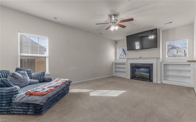 4110 1st ST, Chesapeake, VA 23324