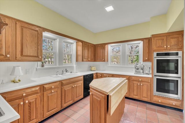 1726 27th Street, Moline, IL 61265