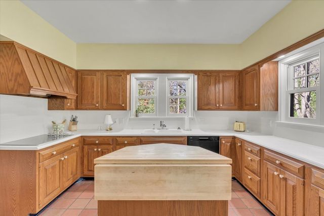1726 27th Street, Moline, IL 61265