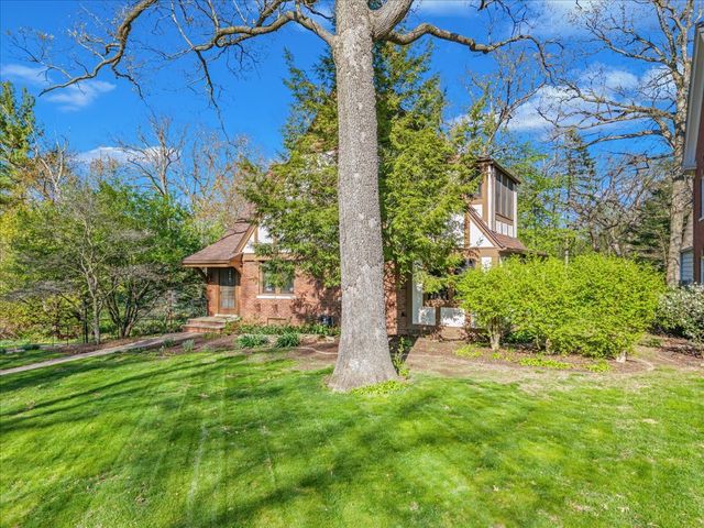 1726 27th Street, Moline, IL 61265
