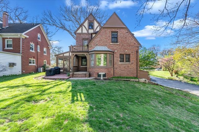 1726 27th Street, Moline, IL 61265