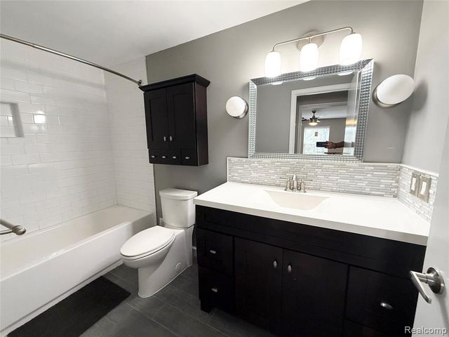 41732 Onaway Drive, Northville, MI 48167