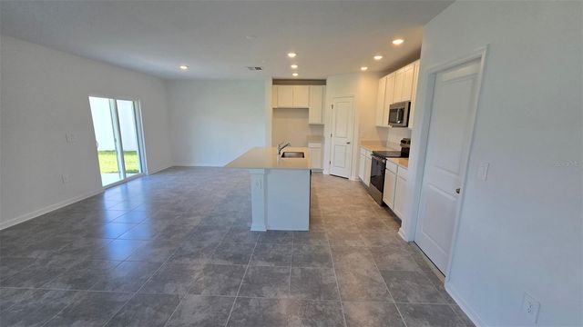 1449 CUMBERLAND AVENUE, Davenport, FL 33837