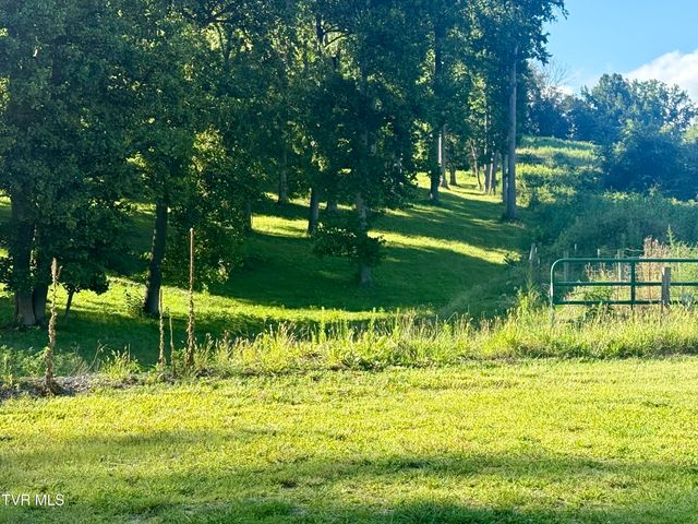 2069 Hwy 11W, Bristol, TN 37620