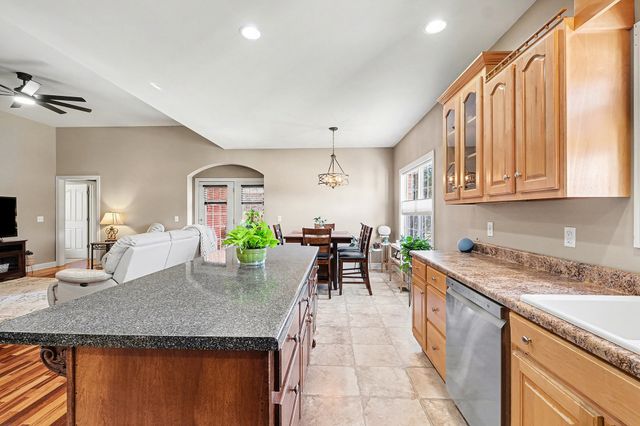 1238 Sam Johnson Rd, Columbia, TN 38401