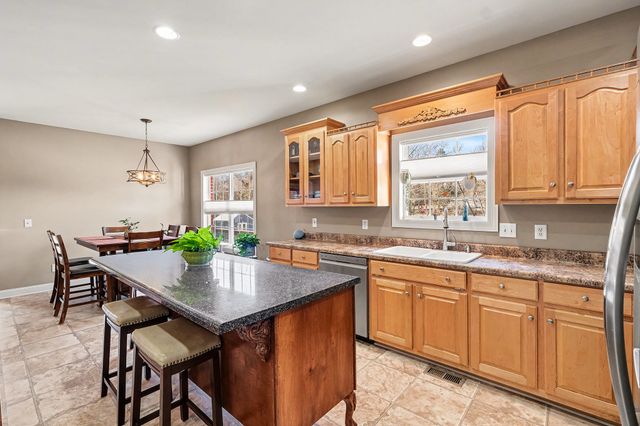 1238 Sam Johnson Rd, Columbia, TN 38401