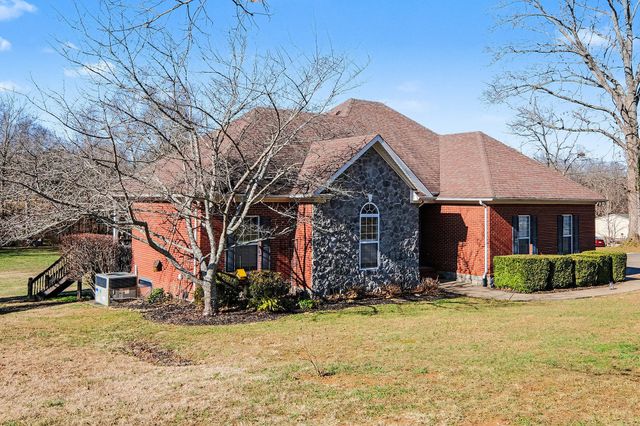 1238 Sam Johnson Rd, Columbia, TN 38401