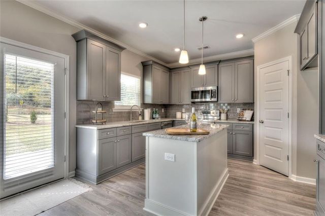 214 Elivia Way, Dallas, GA 30132
