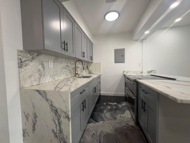 739 NE 13TH Court 2, Fort Lauderdale, FL 33304