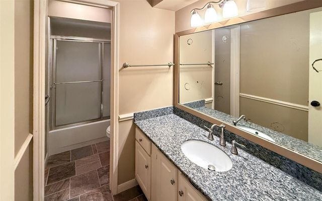 1313 Reddleshire Lane 1313, Houston, TX 77043