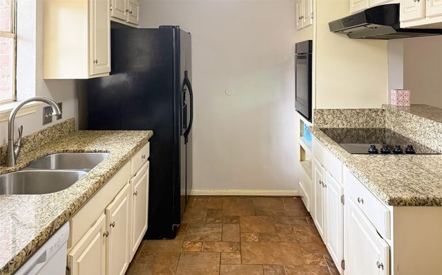 1313 Reddleshire Lane 1313, Houston, TX 77043