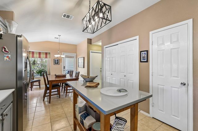 284 Wetzel, Kyle, TX 78640