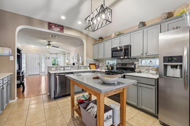 284 Wetzel, Kyle, TX 78640