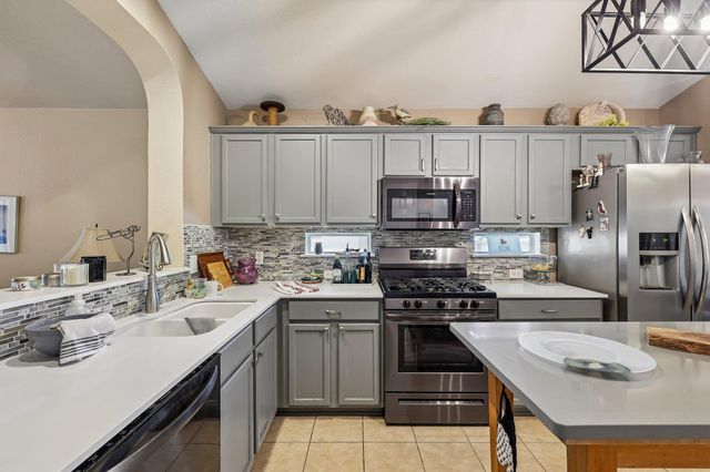 284 Wetzel, Kyle, TX 78640