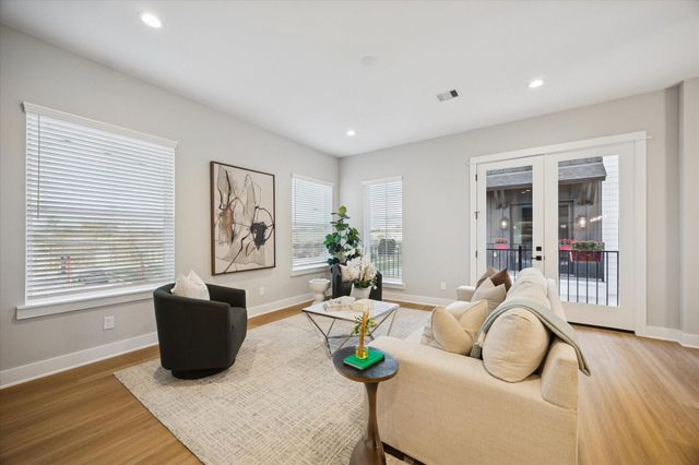 719 Thornton Road B, Houston, TX 77018