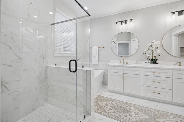 719 Thornton Road B, Houston, TX 77018