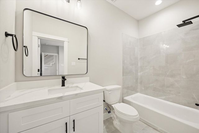 719 Thornton Road B, Houston, TX 77018